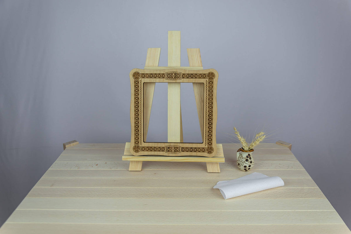 Wooden cross stitch hoop magnetic frame for fabric holding
