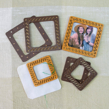 Magnetic cross stitch hoop wooden embroidery frame set