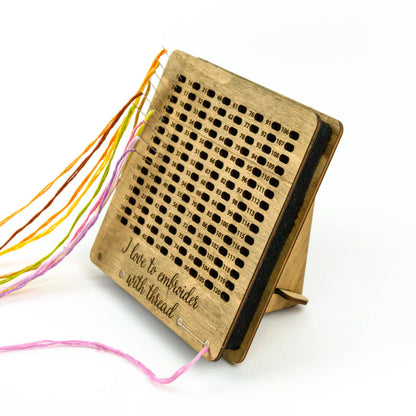 Thread organizer for embroidery with 120 needle slots OG-084