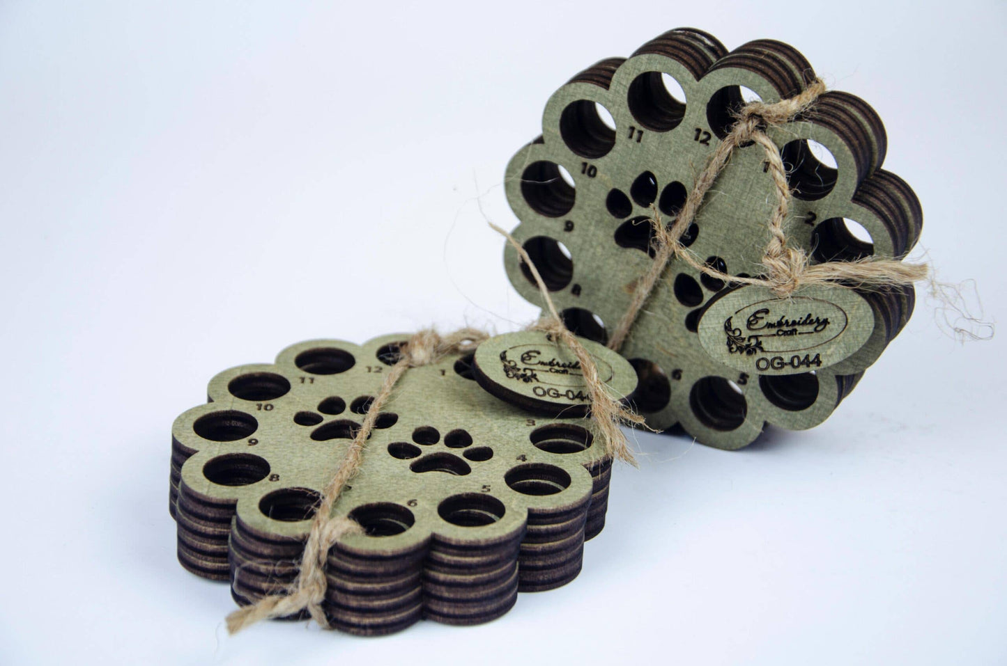 Embroidery Floss Organizer Set – Wooden Storage Dog Paws