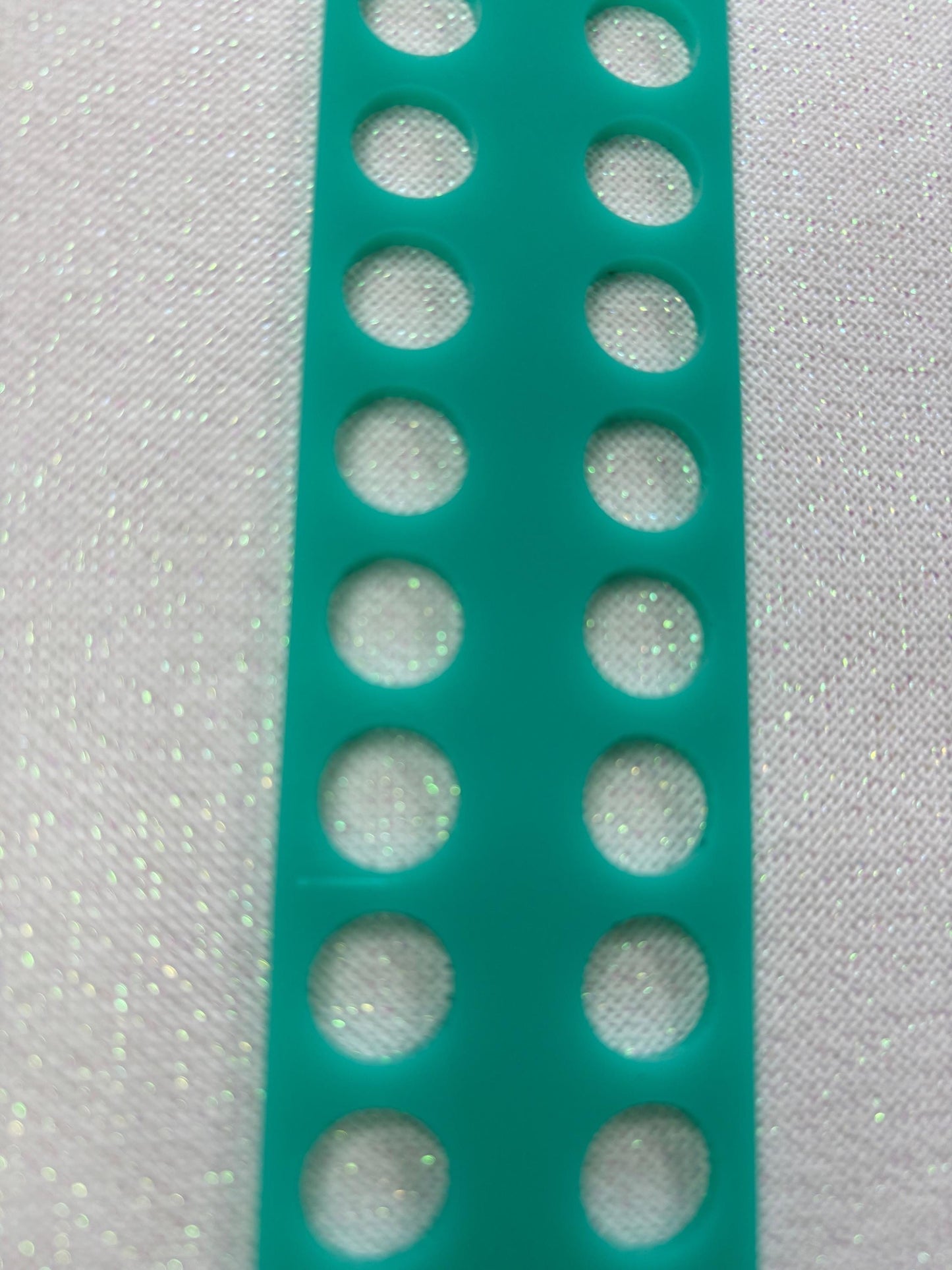 Floss Keeps Acryllic